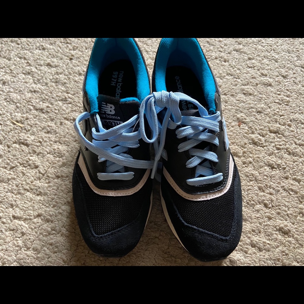 New Balance - Picture 3 of 7